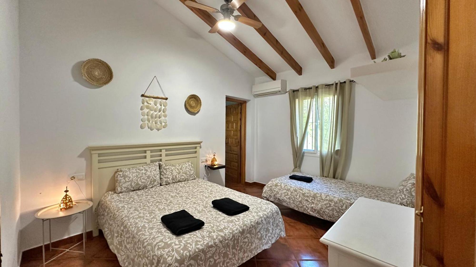 Villa Barbara Piscina Vallada Con Barbacoa By Andaraholidays Малага Екстериор снимка